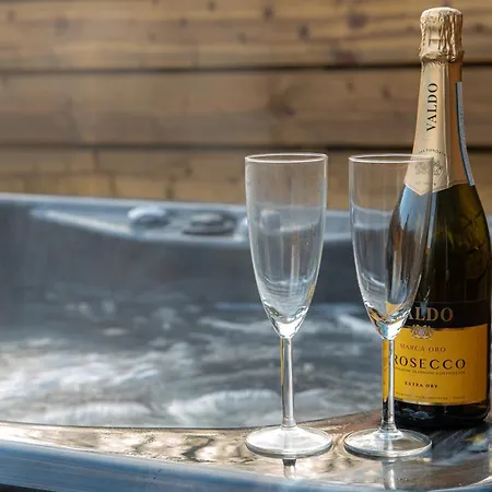 Chinchilla Villa Selby